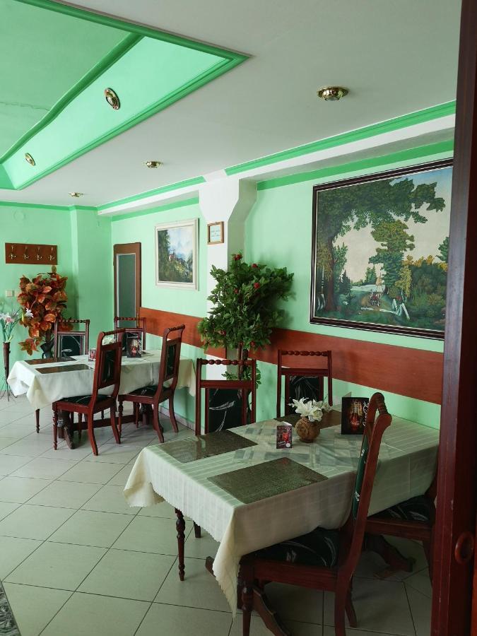 Biela Labut Michalovce Exterior foto
